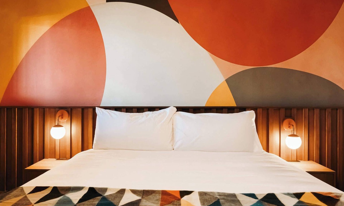 Hale Apartment | Color Pop Oasis | La Vista Motel | 209