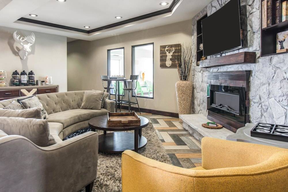 Sterling Hotel | Comfort Inn Sterling