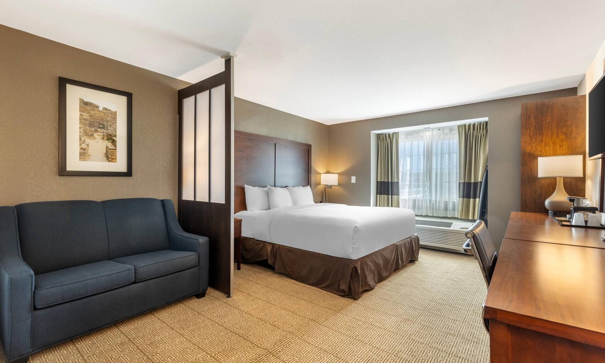 Aztec Hotel | Comfort Inn & Suites Aztec - Farmington Area