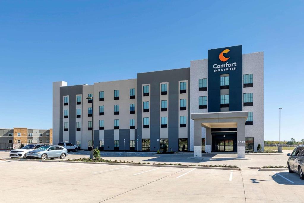 Mesquite Hotel | Comfort Inn & Suites Balch Springs - SE Dallas