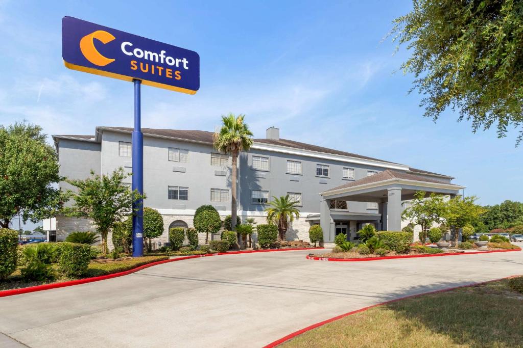 Barrett Hotel | Comfort Suites Kingwood, Humble, New Caney, Houston IAH Airport