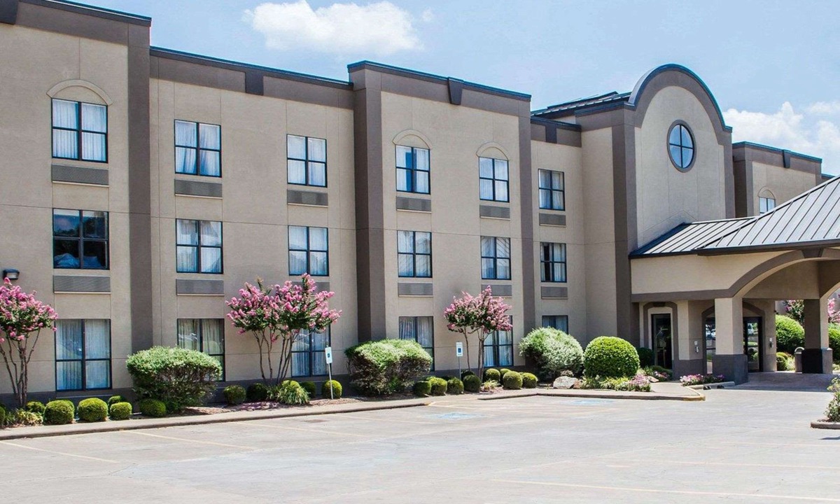 McAlester Hotel | Comfort Suites McAlester