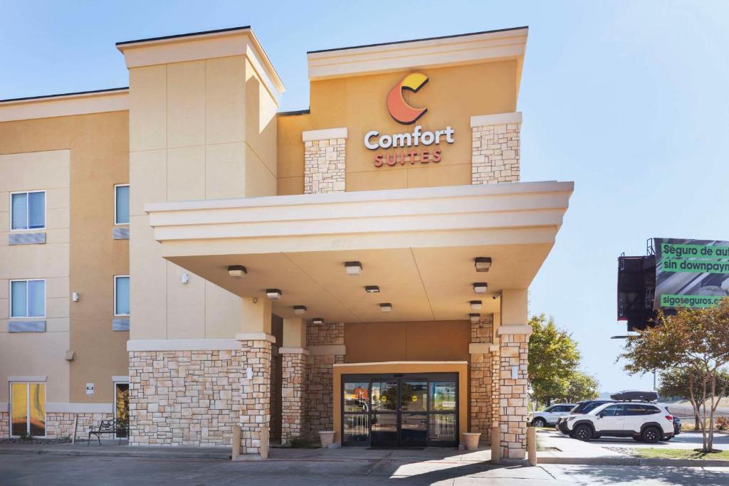 West Dallas Hotel | Comfort Suites West Dallas - Cockrell Hill