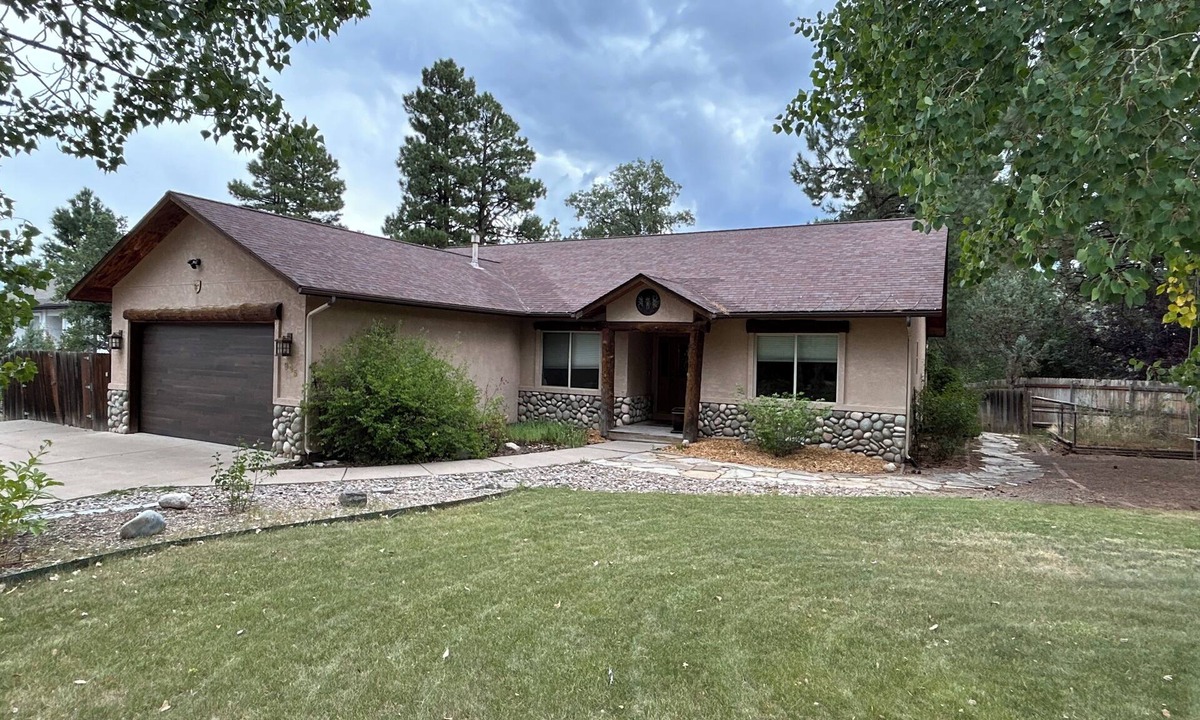 Durango West House | Comfortable and spacious 3 bedroom home near Durango ideal for families & groups