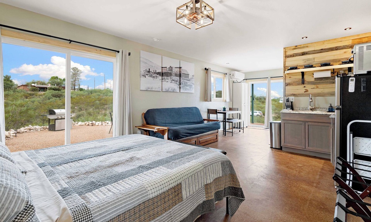 Tombstone Cabin | Comfy West Cabin nestled in Tombstone's Historic District! Pet Friendly!