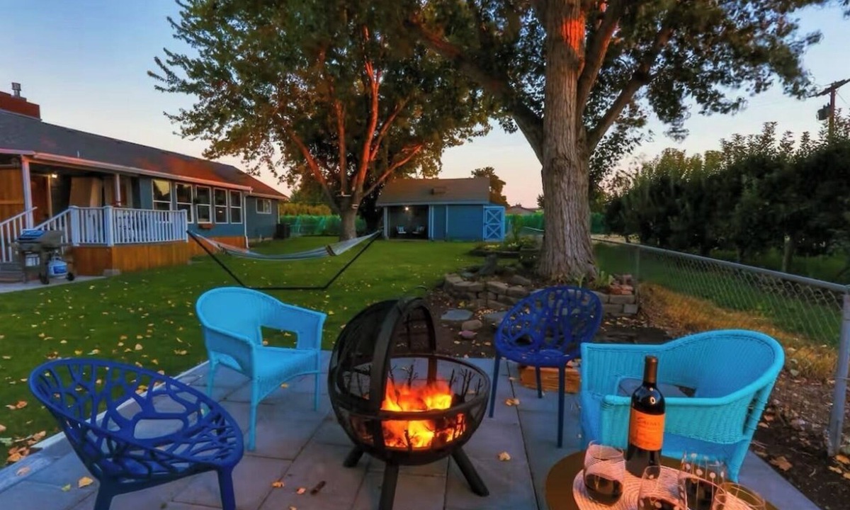 Milton-Freewater House | Cottage in The Rocks/nRemodeled Bungalow nestled in the Vineyards & Orchards