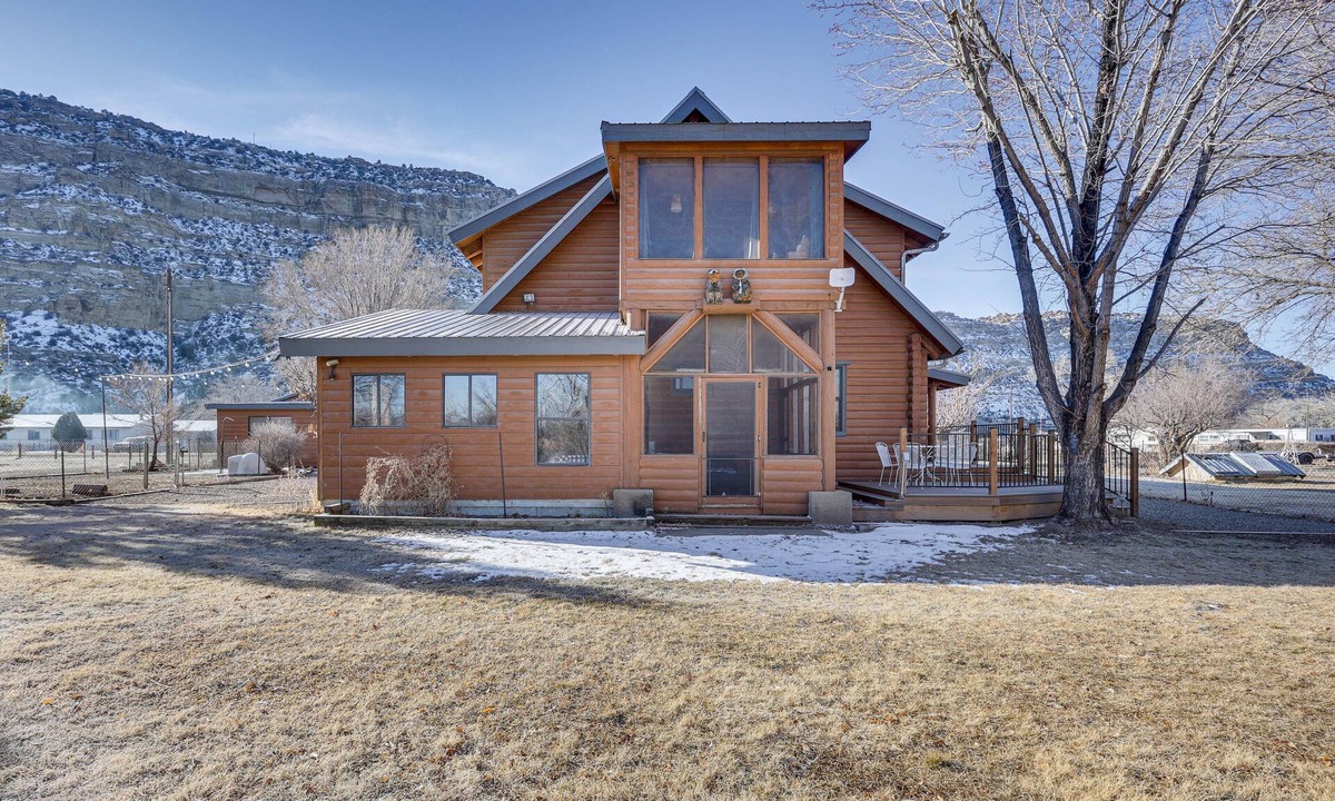 Blanco Cabin | ‘Cottonwood Cabin’ w/Private On-Site Fly Fishing!