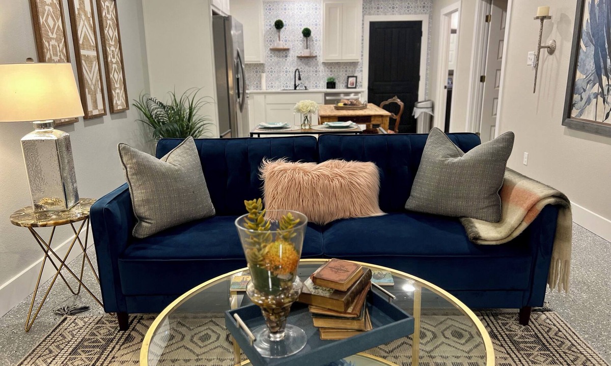 Parker County Apartment | Country Chic 1 BR apartment on 2 acres w/charming historic patio in serene Azle