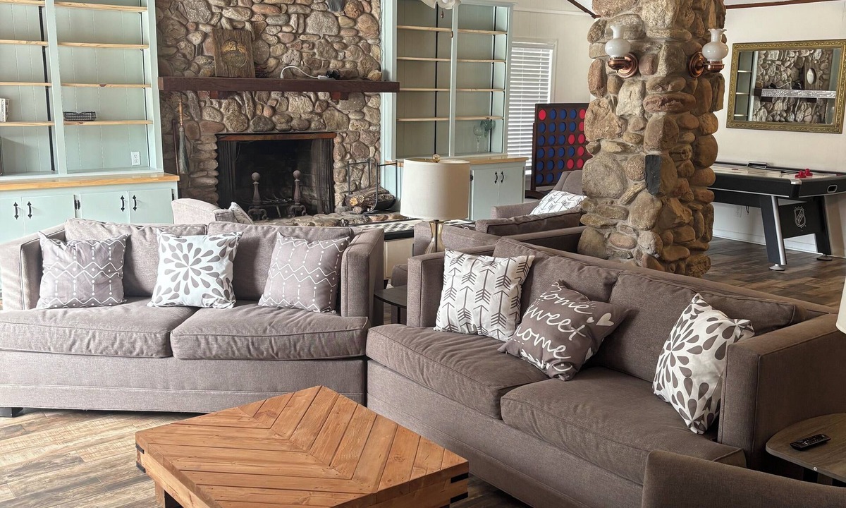 Hillister House | Country Home, 4 Bed, 3.5 Bath, Pet Friendly
