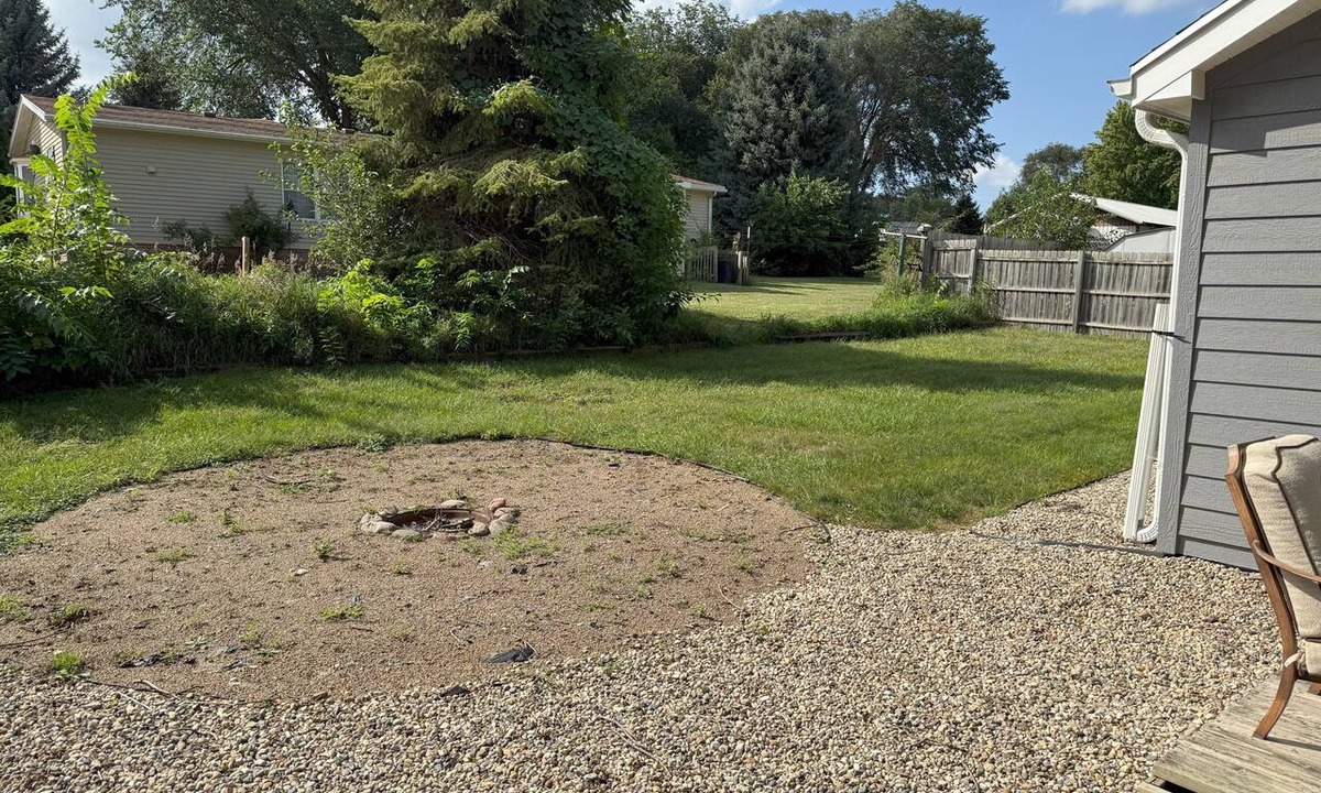 Yankton Cabin | Country-themed 3 bedroom cabin near Lewis & Clark Lake at DJ's Resort
