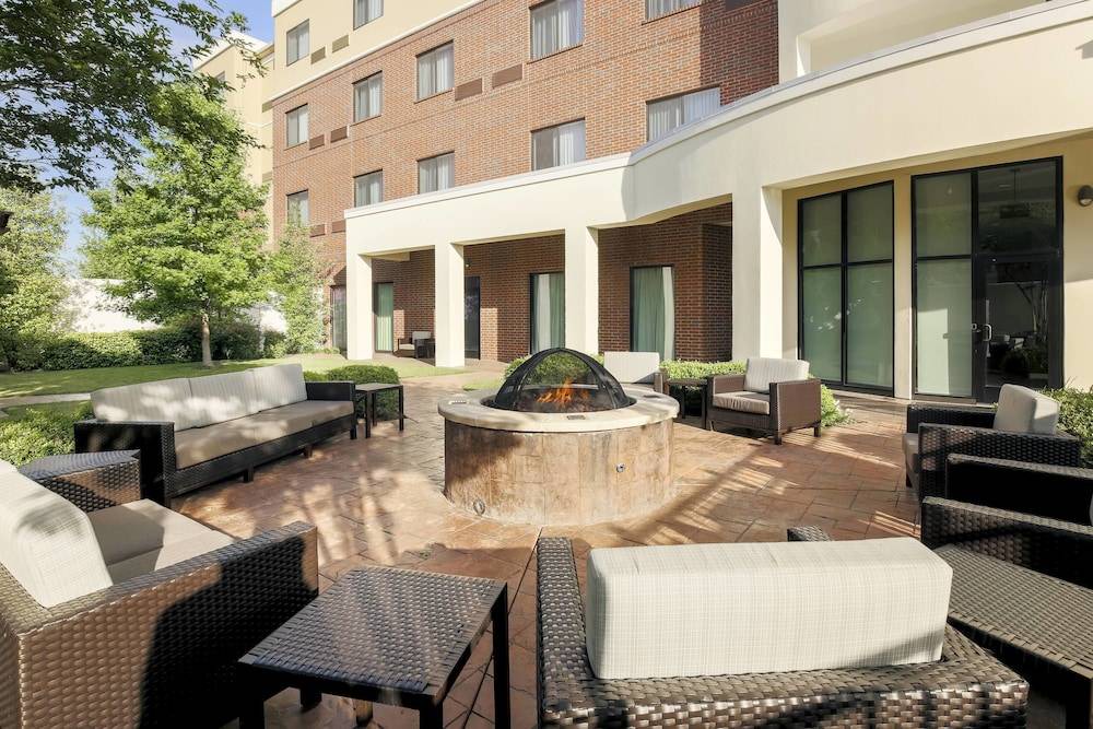 South Arlington Hotel | Courtyard by Marriott Dallas Arlington South