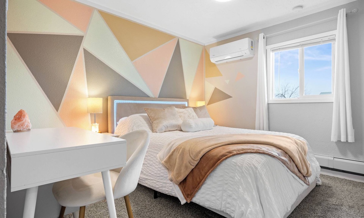 Casper House | Cozy 2-bedroom home in Central Casper, 2 mins from NCHS