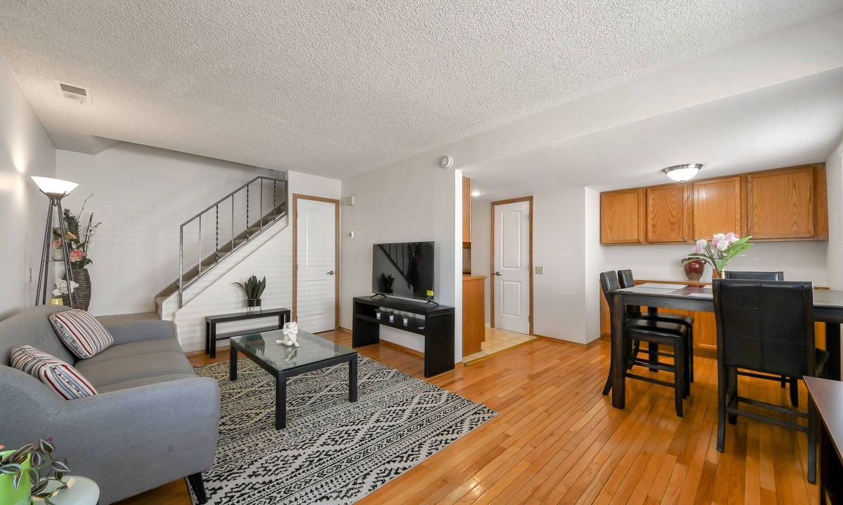 Hampden South House | Cozy 2-bedroom townhome in DTC in Denver for 4 people.