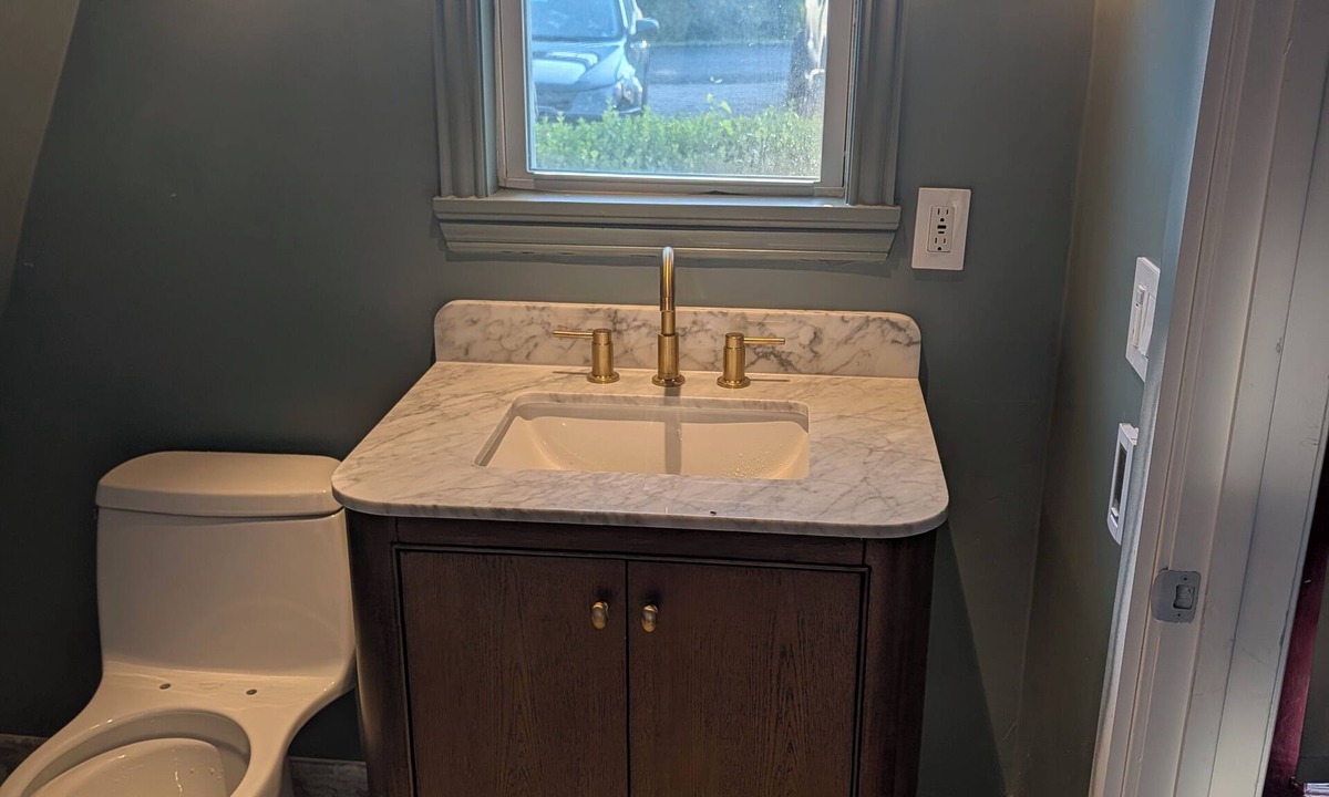 Princeton House | Cozy 2-bedroomA-frame lake house in charming Princeton with AC