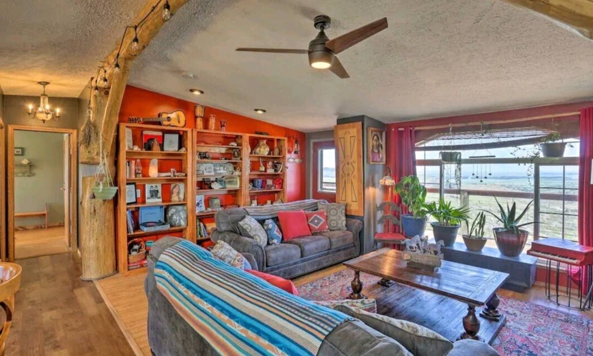 Hot Springs House | Cozy Black Hills Home on 13 Acres w/Deck & Views!