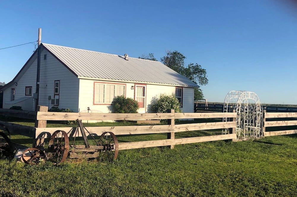 Dawes County Cottage | Cozy Cottage Rental for Six on a Working Ranch in Crawford, Nebraska