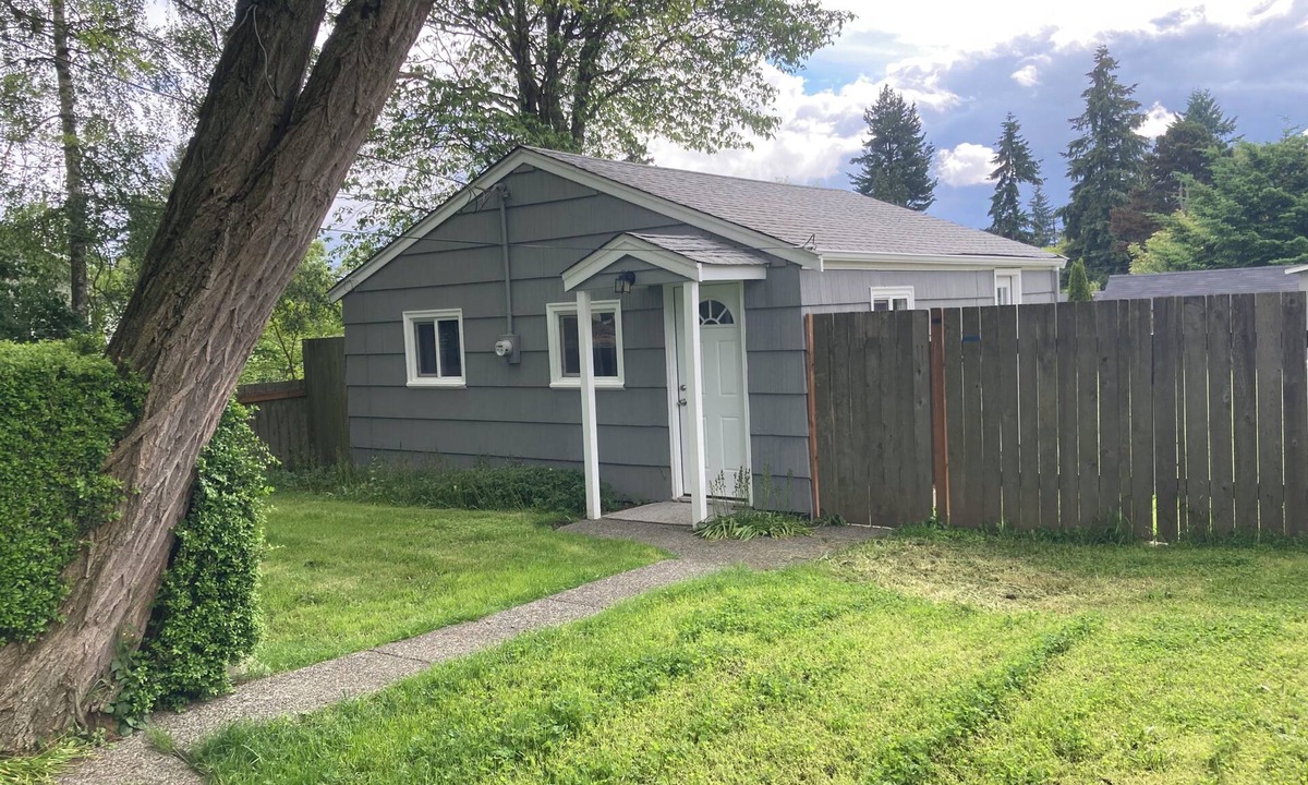 Burien Cottage | Cozy Cottage