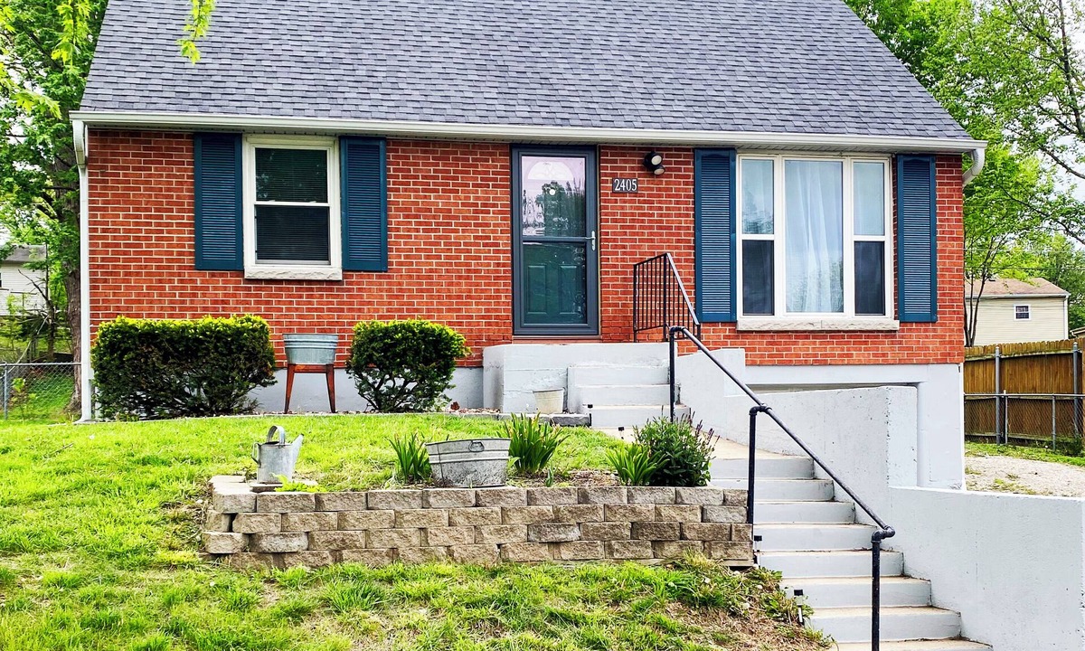 Buchanan County House | Cozy home in St. Joseph, MO that is centrally located to hospital & university!
