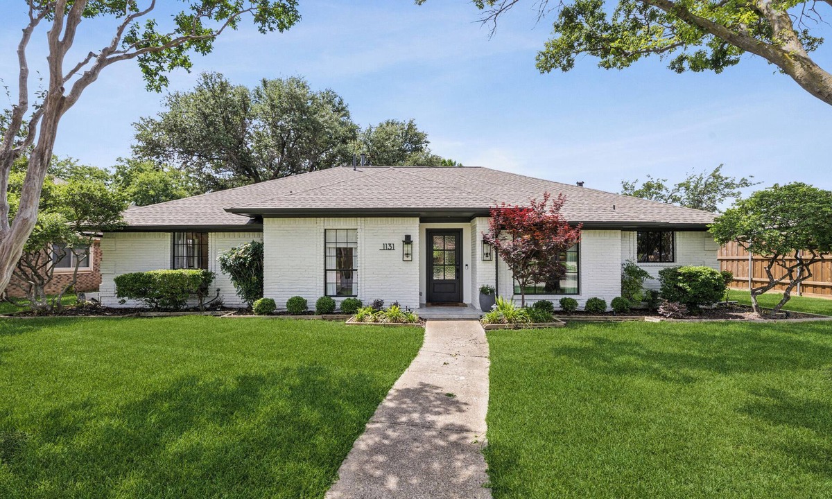 Richardson House | Cozy Luxe Home -Next to UTD + Near Downtown Dallas