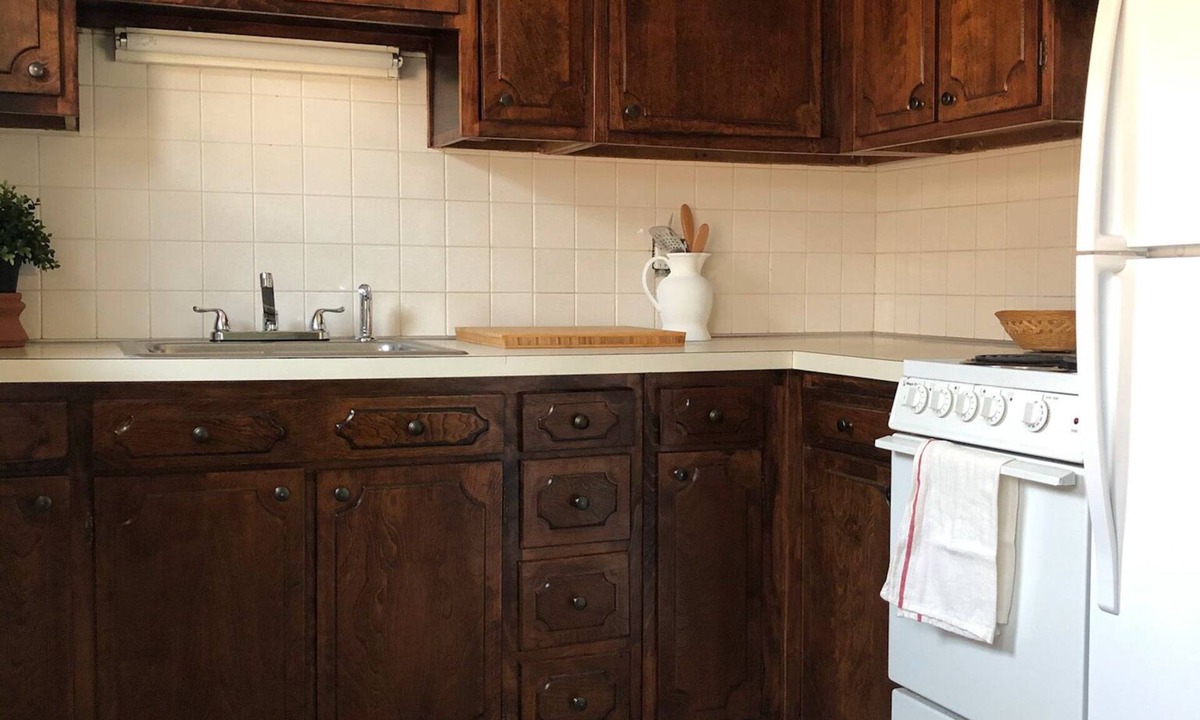 Delaware Apartment | Cozy stay within one mile of downtown Delaware’s shops, restaurants and pubs.