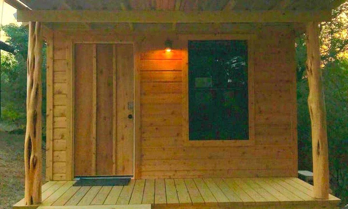 Mason Cabin | Cozy Tiny House for a Getaway in Texas Wine Country