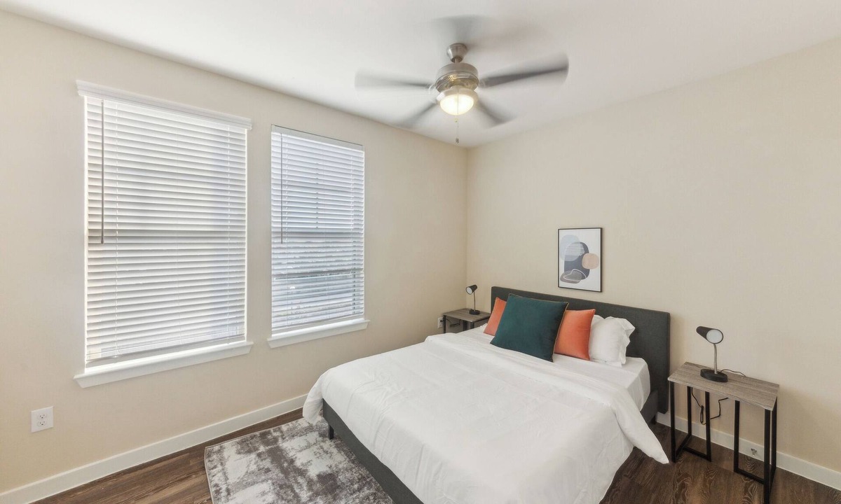 Southeast Houston Apartment | Cullen 5312 I New Construction 2Bd Apt I Gated