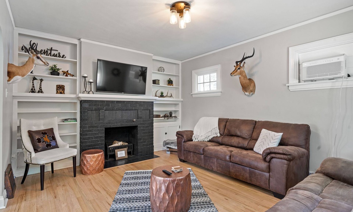 Cheyenne House | Cute and Cozy Home in Central Cheyenne - 1 Mile to Downtown!
