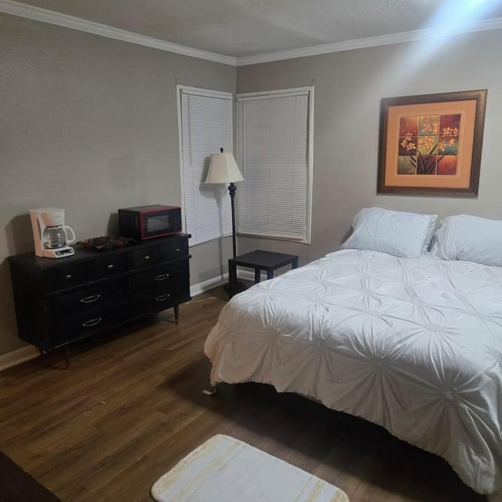 Independence House | Cute and Cozy Mother-In-Law Suite