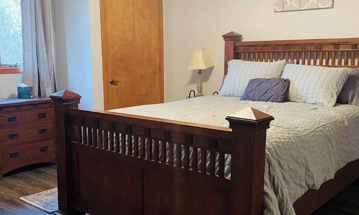 Kearney House | Cute Updated One-Level Living in Quiet Cul de Sac