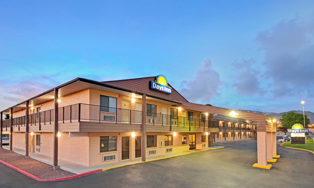 Princess Jeanne Hotel | Days Inn by Wyndham East Albuquerque