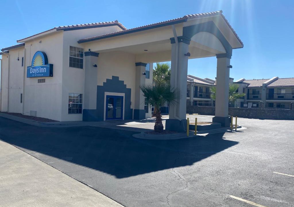 El Paso Hotel | Days Inn by Wyndham El Paso West