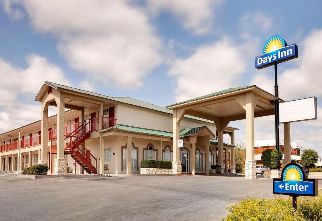 San Angelo Hotel | Days Inn by Wyndham San Angelo