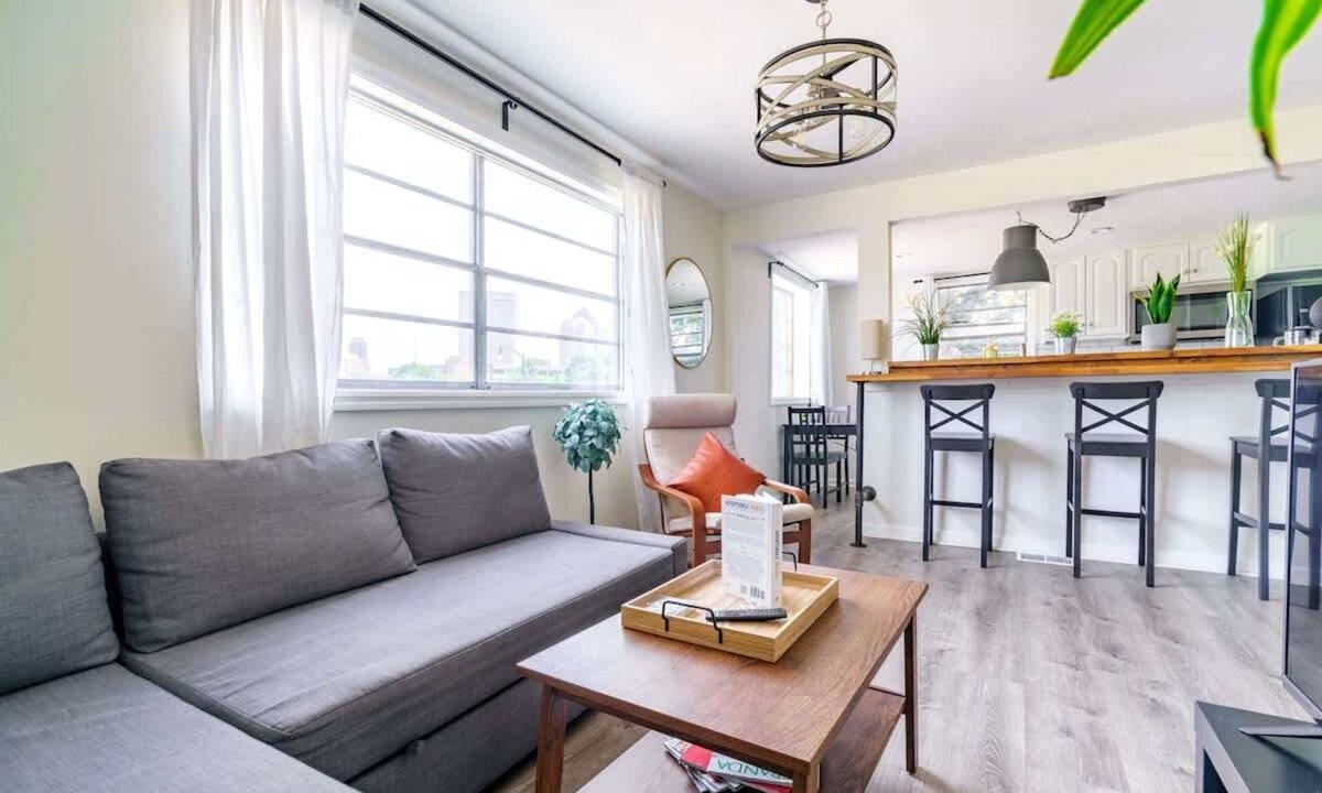 Victorian Village Resort | Dennison Full Masterhouse