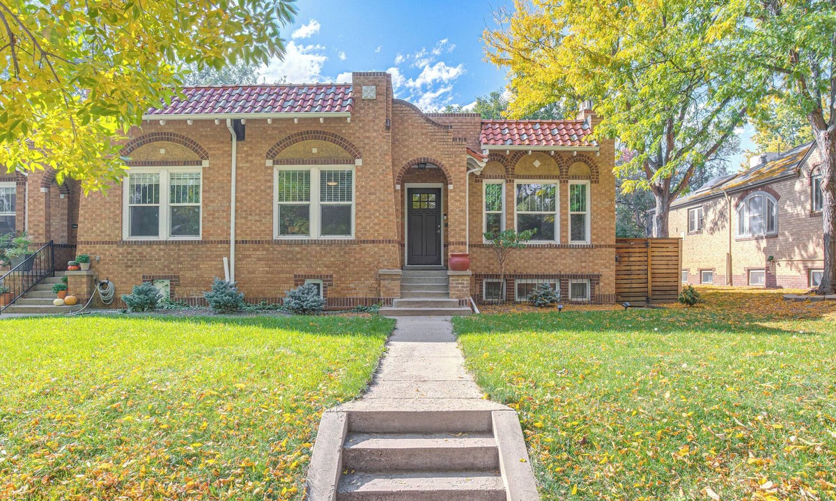 Congress Park House | Denver Business & Work Home Base in Congress Park!