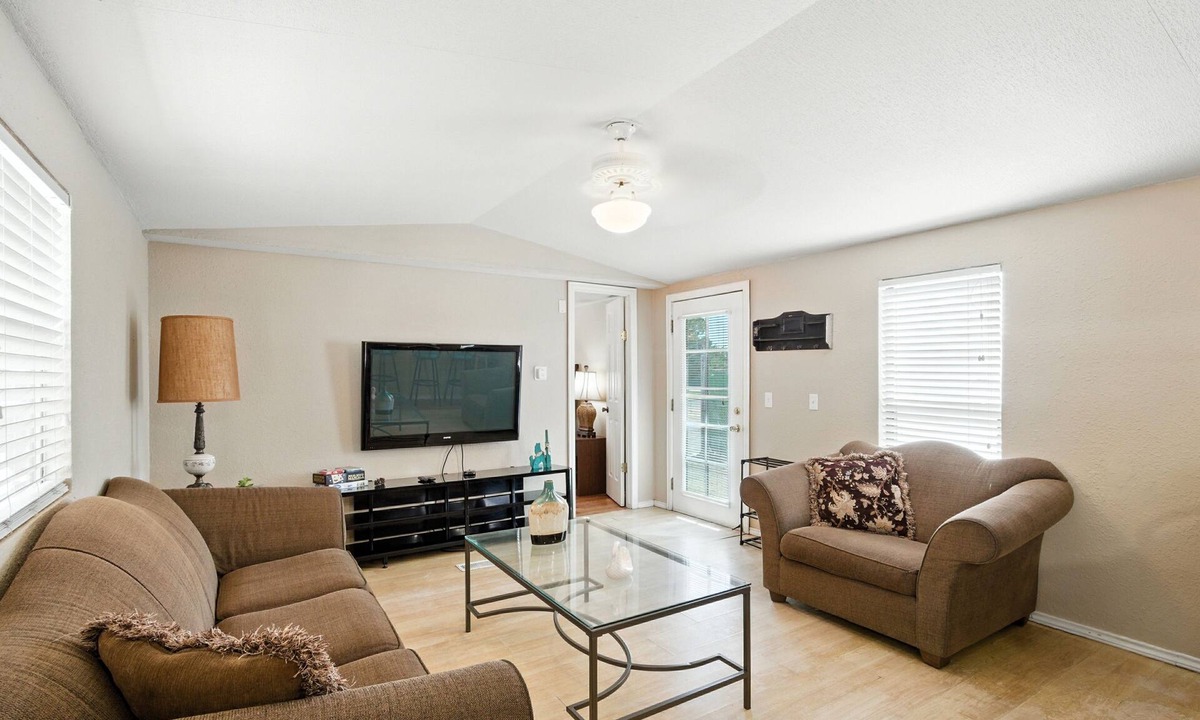 Mesilla Park House | Desert Haven Cozy 2-Bedroom Mobile Home Near NMSU