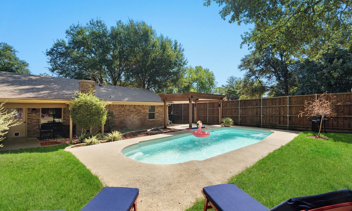 North Richland Hills House | DFW Family Retreat with Pool and Game Near AT&T Stadium