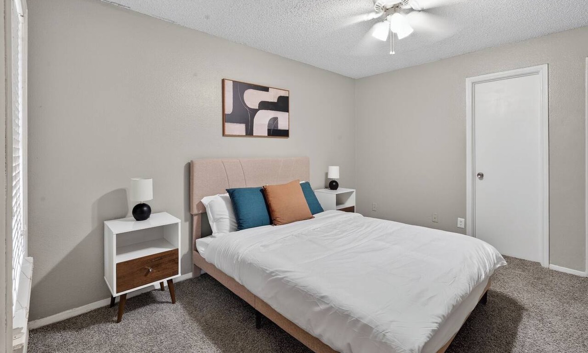 Lubbock Apartment | District West 2BR near shopping & dining