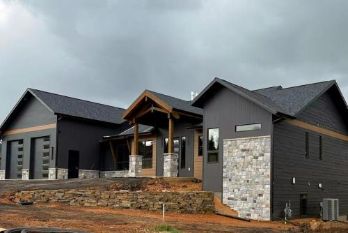 Sturgis House | Eagles Nest on 17