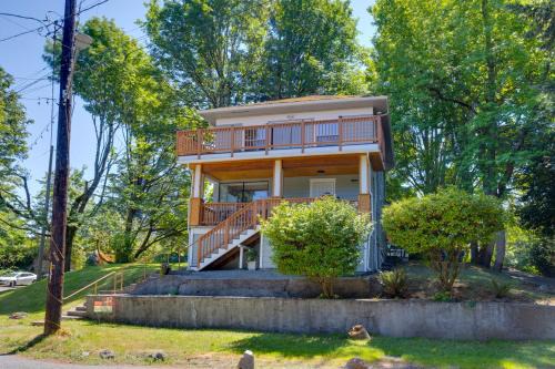 Mid-Beacon Hill House | Easy Access to Dtwn! Seattle Group-Friendly Home