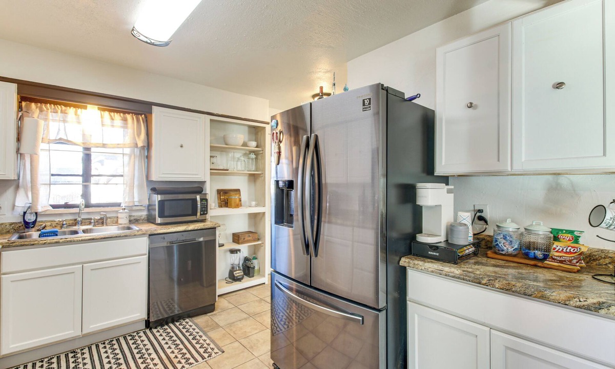 Midwest City Cottage | Easy OKC Access! Quiet Home w/Yard & Workspace