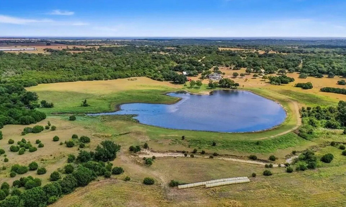 Leon Junction Apartment | [Eclipse Amenities Included]142 Acre Ranch Glamping Tent 4