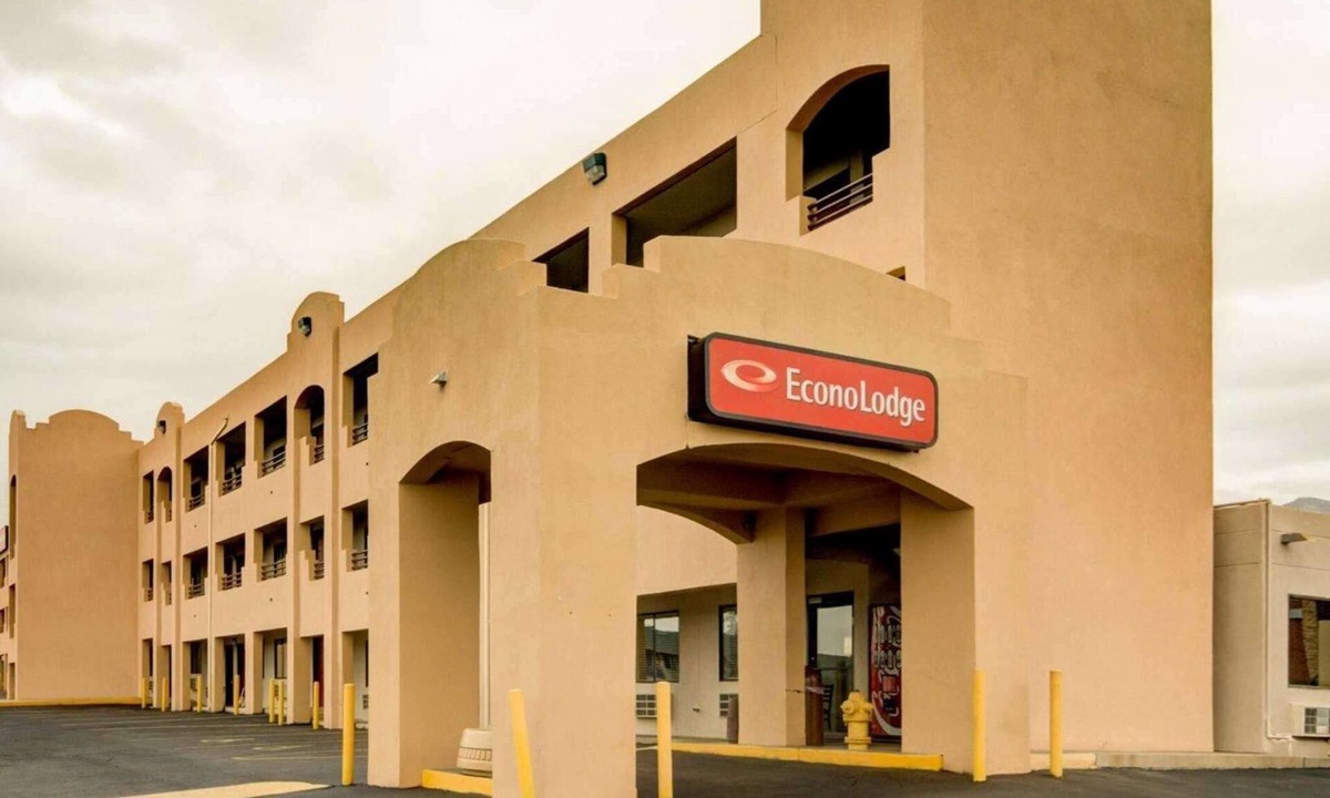 Canyon Acres Hotel | Econo Lodge East