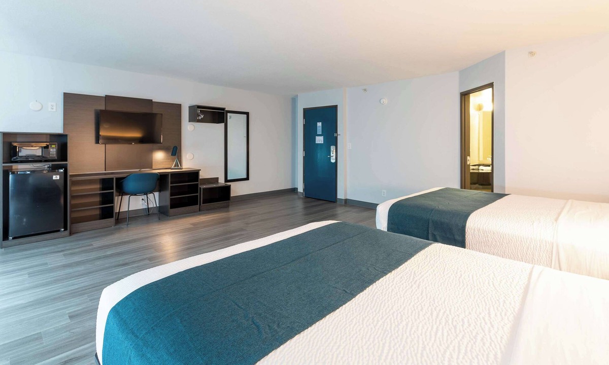 Fort Lupton Hotel | Econo Lodge Fort Lupton