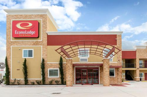 Barker Hotel | Econo Lodge Inn & Suites Houston Willowbrook
