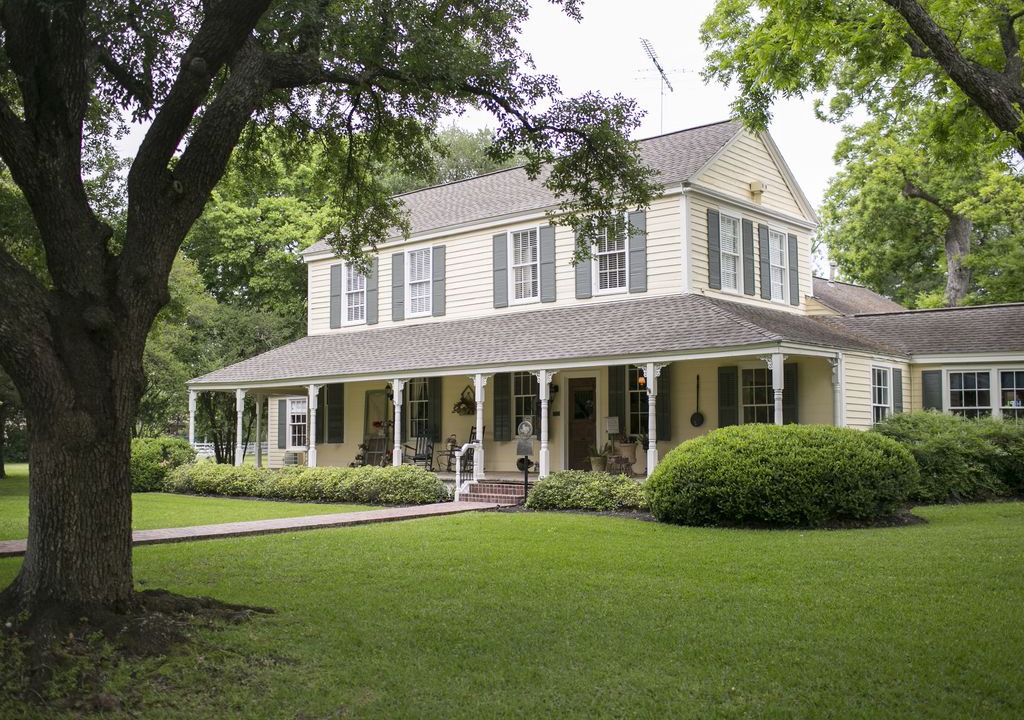 Montgomery Bed & Breakfast | Eleanor at Our Historic Hodge Podge Lodge Built in 1854