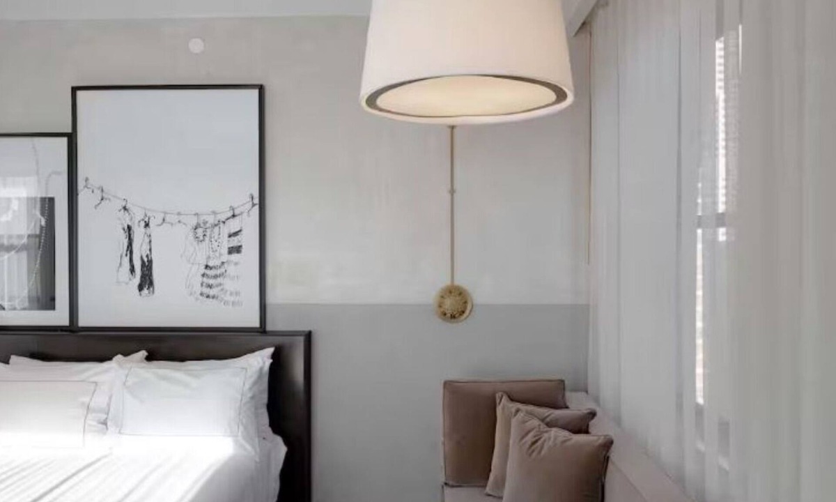 Downtown Des Moines Hotel | Elegant King Room w/Heavenly Bed Near Des Moines Civic Center - 3 Units