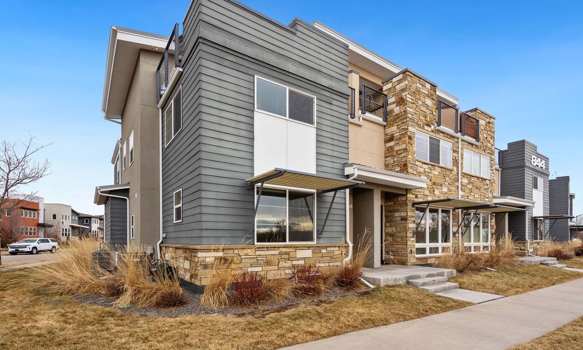 Old Town North Apartment | Elegant Oasis - Fireplaces, King Beds, Mtn Views!