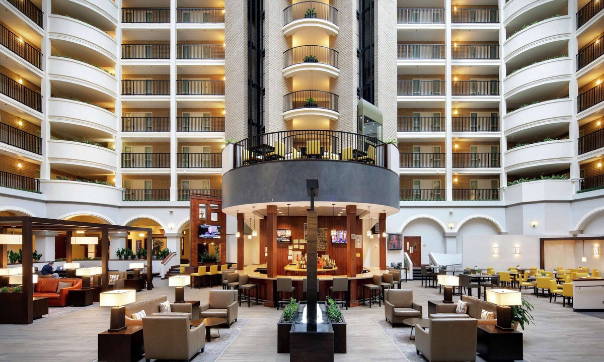 Park Central Hotel | Embassy Suites by Hilton Dallas Park Central Area