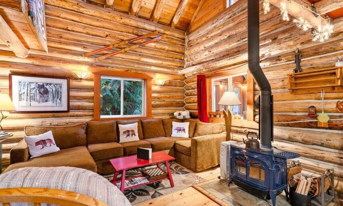 Leavenworth Cabin | Escape to 5 Private Acres | River Access, Hot Tub & Wildlife Watching
