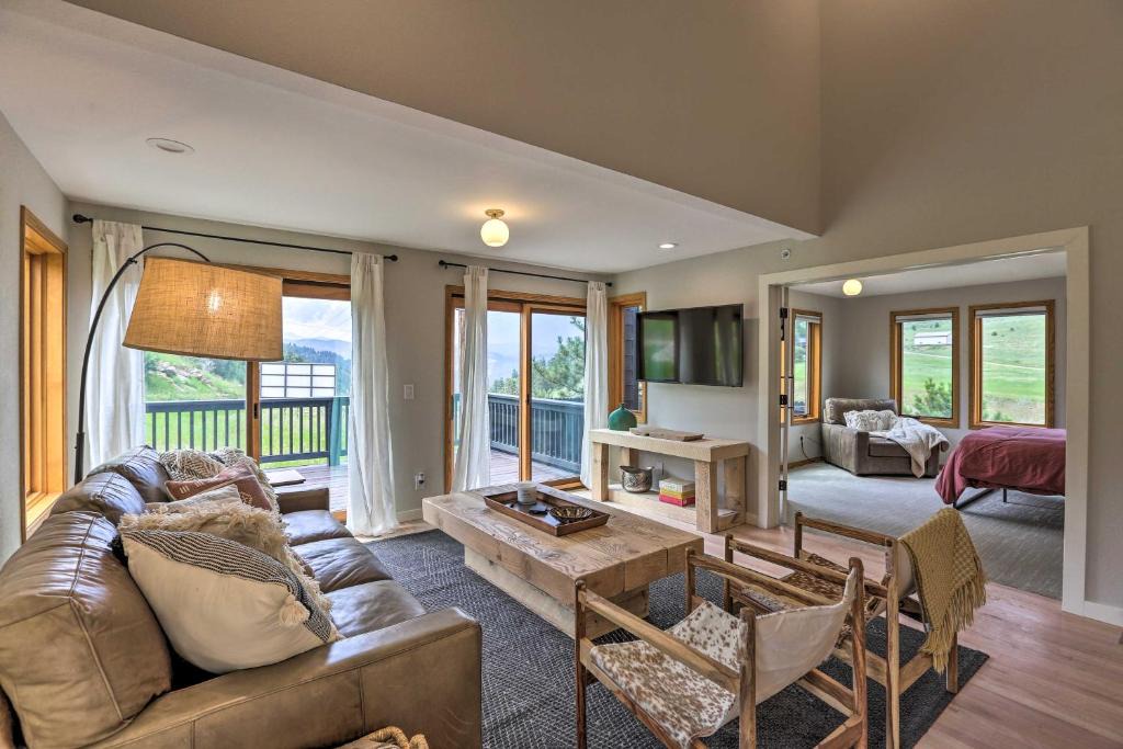 Evergreen House | Evergreen Mountain Duplex w/Trail Access!